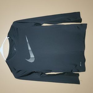 NIKE LONG SLEEVE "DRI FIT" TEE SHIRT